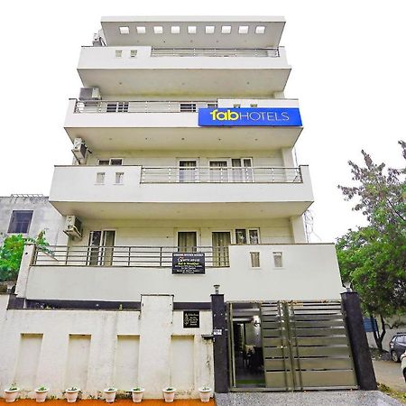 Fabhotel White House Bnb - Nr Yashobhoomi Convention Centre Δελχί Εξωτερικό φωτογραφία